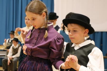 Otroci Osnovne šole Marije Vere Mi smo svet, mi smo otroci (47)